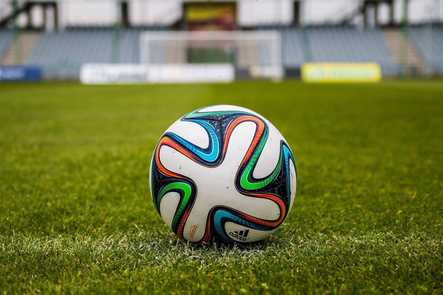 Ilustrasi Induk organisasi sepak bola internasional adalah. Sumber pexels.com