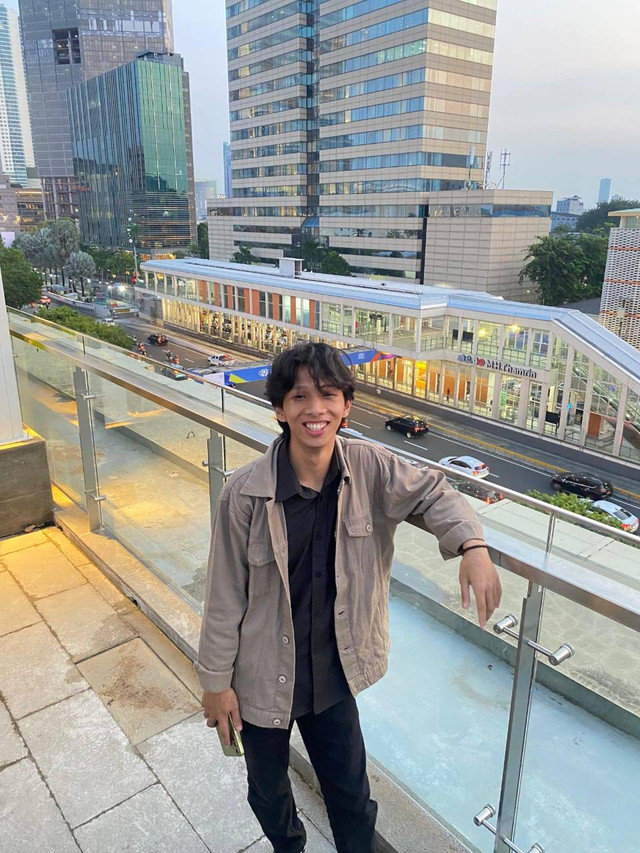 Katta kokrak bilan kelin porno