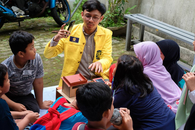 Kegiatan Pengenalan Energi Terbarukan oleh Mahasiswa Fakultas Teknik Universitas Indonesia