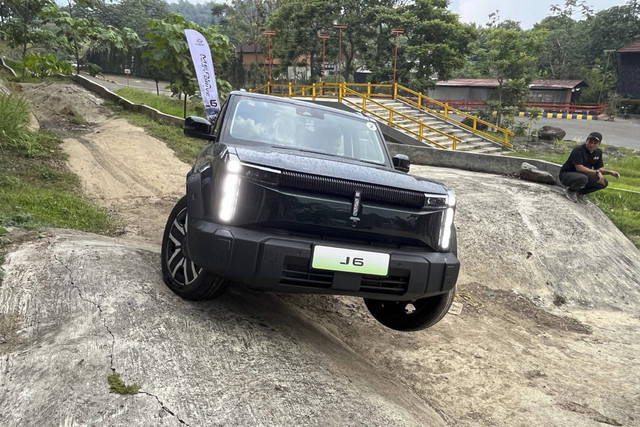 Test Drive Chery J6 di medan off-road. Foto: Fitra Andrianto/kumparan