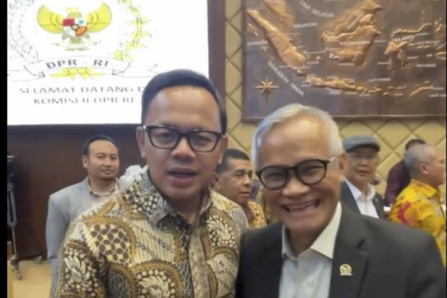 Wakil Menteri Dalam Negeri Bima Arya dan Wakil Ketua Komisi II DPR RI Aria Bima bertemu. Foto: Instagram/ @bimaaryasugiarto