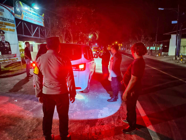 Harkamtibmas Malam Minggu, Polres Tulungagung Lakukan Patroli Serta Razia