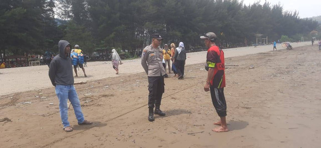 Polres Tulungagung Berikan Himbauan Harkamtibmas Saat Patroli Ditempat Wisata