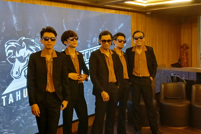 Grup band The Changcuters dalam konferensi pers di Jakarta Selatan, Selasa (5/11/2024). Foto: Vincentius Mario/kumparan