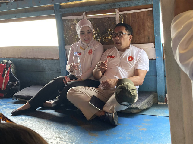 Atalia Praratya dan Ridwan Kamil, Minggu (10/11/2024). Foto: Alya Zahra/kumparan