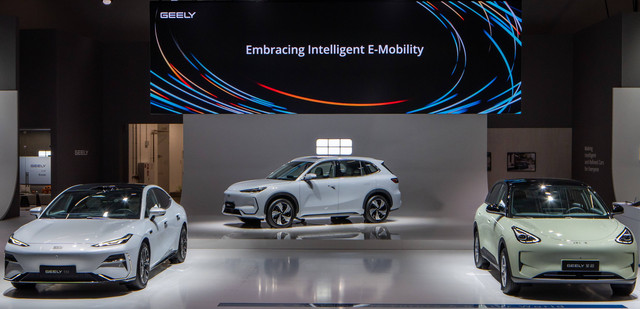 Lini mobil Geely Auto di 2024 Automechanika Frankfurt, Jerman. Foto: Geely Auto