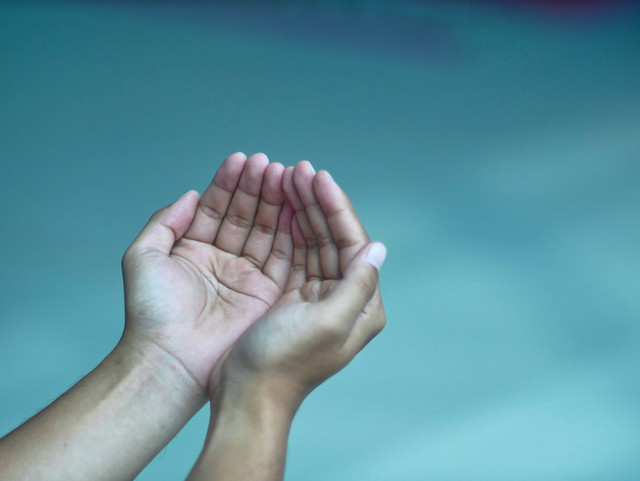Ilustrasi untuk doa mandi wajib pria. Foto: Unsplash/Masjid MABA