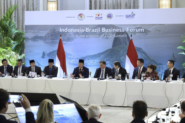 Presiden Republik Indonesia, Prabowo Subianto, menghadiri Indonesia-Brazil Business Forum, yang digelar di Copacabana Palace, Rio de Janeiro, Brasil, pada Minggu, (17/11/2024). Foto: Tim Media Prabowo Subianto