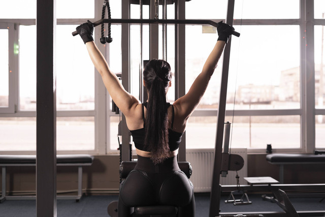 Ilustrasi Alat Gym untuk Menurunkan Berat Badan. Foto: Shutterstock