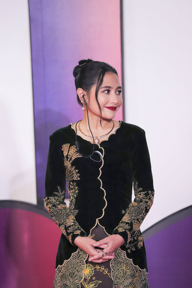 Prilly Latuconsina pada Malam Anugerah Piala Citra Festival Film Indonesia 2024, Rabu (20/11/2024). Foto: Jamal Ramadhan/kumparan