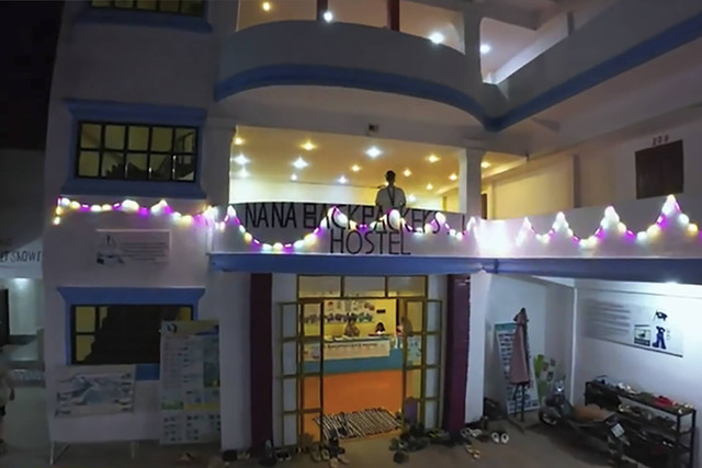Cuplikan layar yang diperoleh pada hari Rabu, 20 November 2024, dari The Nana Backpackers Hostel, Laos. Foto: (AAP Image/Supplied by 9news