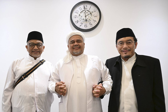 Seoporn-da jinsiy aloqa Birovning xotinini sikish