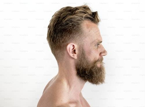 Ilustrasi cara menumbuhkan rambut botak, Unsplash/Curated Lifestyle