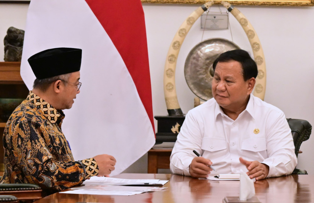 Mendikdasmen Abdul Mu'ti menghadap Presiden Prabowo pada pada hari Selasa (26/11/2024). Foto: Instagram/@sekretariat.kabinet