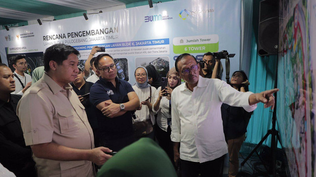Menteri PKP Maruarar Sirait (kiri), Wamen BUMN Kartika Wirjoatmodjo, dan Direktur Utama Perumnas, Budi Saddewa Soediro. Foto: Istimewa