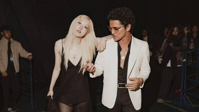 Bruno Mars dan Rose Blackpink. Foto: Instagram/ @brunomars