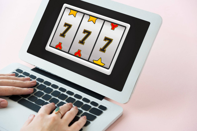 Ilustrasi Slot Game (Sumber : Freepik)