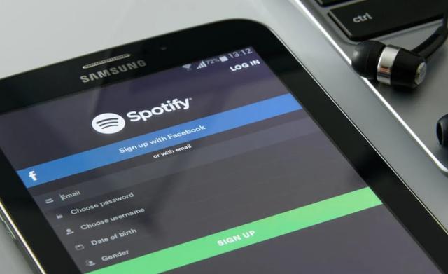 rekomendasi aplikasi musik online. Sumber: Pexels/AS Photography