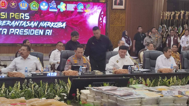 Konferensi pers terkait pencapaian desk pemberantasan narkoba di Rupatama Polri. Foto: Rachmadi Rasyad/kumparan