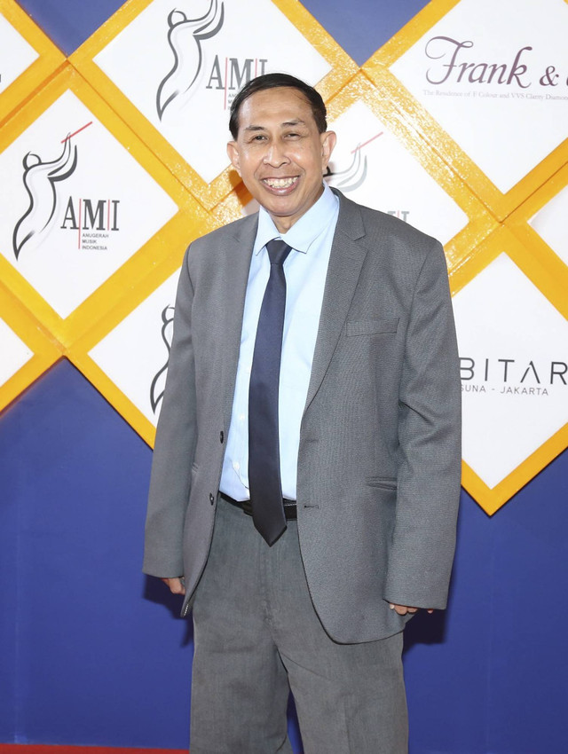 Penyanyi senior Rusli Zainudin. Foto: Dok. Istimewa