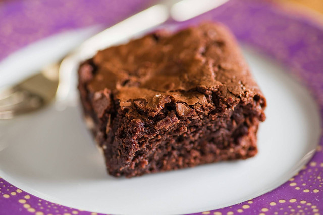 Harga Brownies Amanda Bandung. Foto hanya ilustrasi bukan tempat/gambar sebenarnya. Sumber foto: Unsplash-Anisa Mustafa