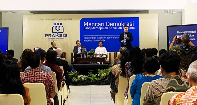 Soft Launching pelaporan penelitian terbaru Pusat Riset dan Advokasi Serikat Jesus (PRAKSIS), “Mencari Demokrasi yang Memajukan Kebaikan Bersama” di Jakarta, Selasa (10/12). Foto: Dok. PRAKSIS