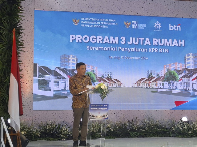 Direktur Utama PT Bank Tabungan Negara (BTN) (Persero), Nixon LP Napitupulu dalam acara Seremonial Penyaluran KPR BTN Program 3 Juta Rumah di Pondok Taktakan Indah, Serang, Banten pada Kamis (12/12/2024). Foto: Argya D. Maheswara/kumparan 
