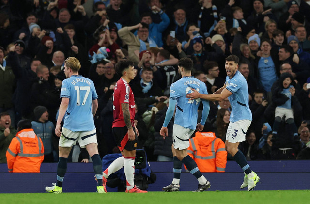 Man City vs MU di Liga Inggris. Foto: REUTERS/Phil Noble