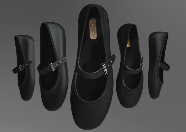 ciri sepatu Melissa asli. Foto adalah sepatu Melissa. Sumber foto: melissa.co.id