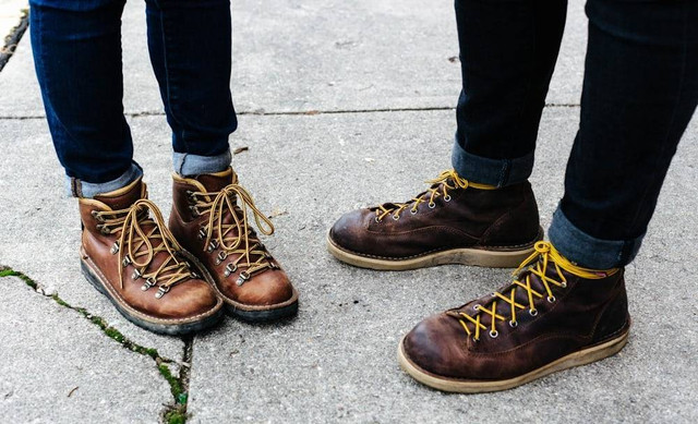 Ilustrasi Cara Memasang Tali Sepatu Sumber Unsplash/Don Ross III