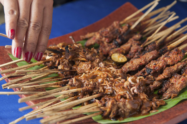 Ilustrasi sate sapi. Foto: Shutterstock