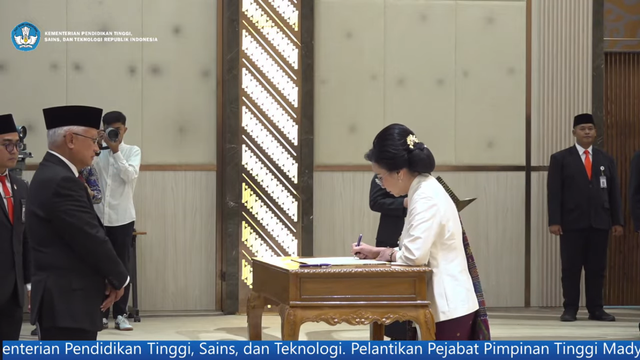 Katta orgazmga olib kelinayotgan yigitlar videosi Semirib ketganlar jinsiy aloqa video