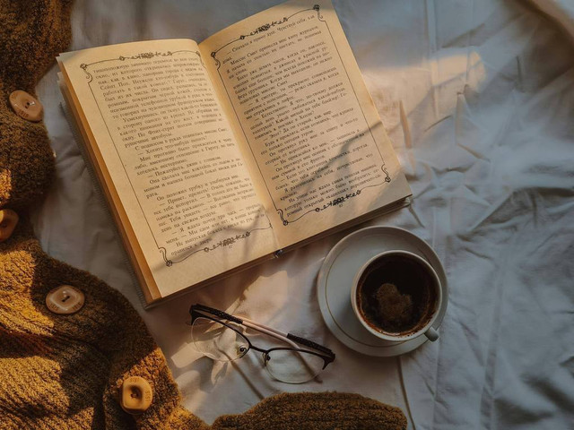 Ilustrasi narrative text dalam bahasa Inggris. Foto: Pexels.com/Yulia-Ilina
