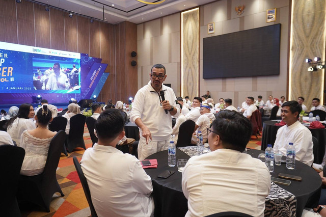 Kementerian BUMN menggelar workshop dengan tema "Navigating the Future of Social Media with AI Technology dalam rangka meningkatkan kompetensi komunikasi karyawan BUMN. Foto: dok. Kementerian BUMN 