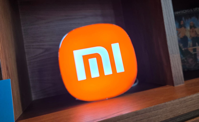 Logo brand teknologi Xiaomi. Foto: Aditya Panji/kumparan