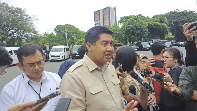 Menteri Perumahan dan Kawasan Permukiman Maruarar Sirait di Kompleks Istana Kepresidenan, Jakarta Pusat, Selasa (21/1/2025). Foto: Zamachsyari/kumparan
