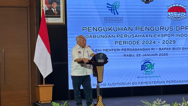Ketua Umum Gabungan Perusahaan Ekspor Indonesia (GPEI) Benny Soetrisno di Kantor Kementerian Perdagangan, Rabu (22/1/2025).  Foto: Ave Airiza Gunanto/kumparan
