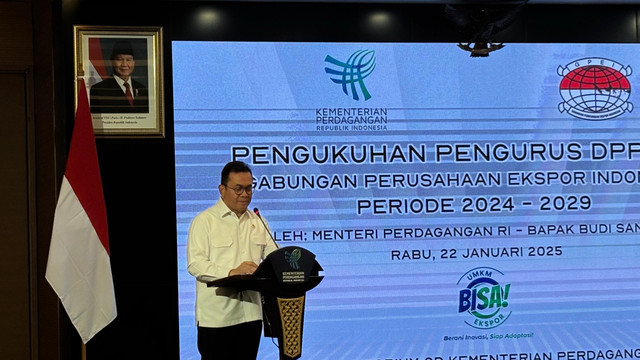 Menteri Perdagangan Budi Santoso di kantornya, Rabu (22/1/2025). Foto: Ave Airiza Gunanto/kumparan