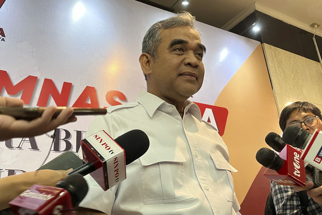 Sekjen Gerindra Ahmad Muzani usai menghadiri Rapimnas Pira "Pira Berdaya Gerindra Berjaya" di Hotel Bidakara, Jakarta Selatan, Sabtu (25/1/2025). Foto: Alya Zahra/kumparan 