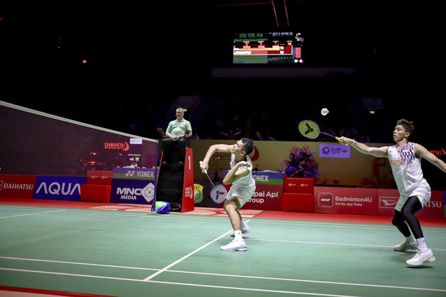 Ganda putra, Fajar Alfian/Muhammad Rian Ardianto tampil pada final Indonesia Masters 2025 di Istora Senayan, Jakarta, Minggu (26/1/2025). Foto: Jamal Ramadhan/kumparan