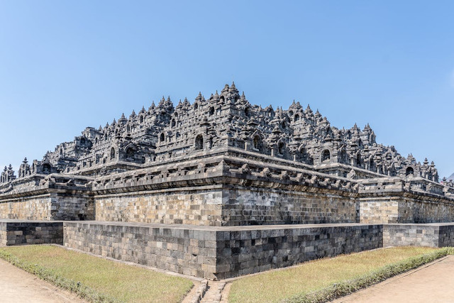 Ilustrasi Sejarah Candi Tondowongso. Pexels/Mike van Schoonderwalt