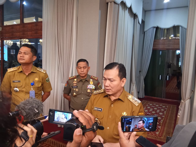 Pj Gubernur Palembang, Elen Setiadi/Anyelir.