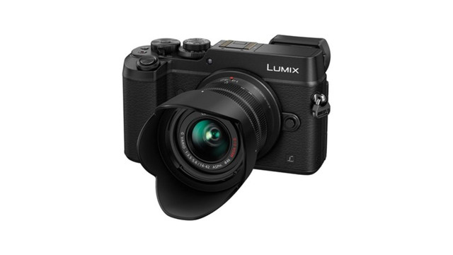 Ilustrasi kamera mirrorless dengan mic input. Foto: Panasonic   