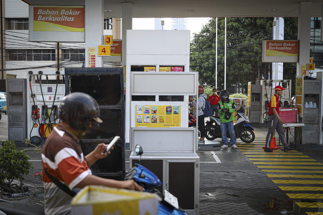 Suasana SPBU Shell di Cikini, Jakarta, Sabtu (8/2/2025). Foto: Iqbal Firdaus/kumparan