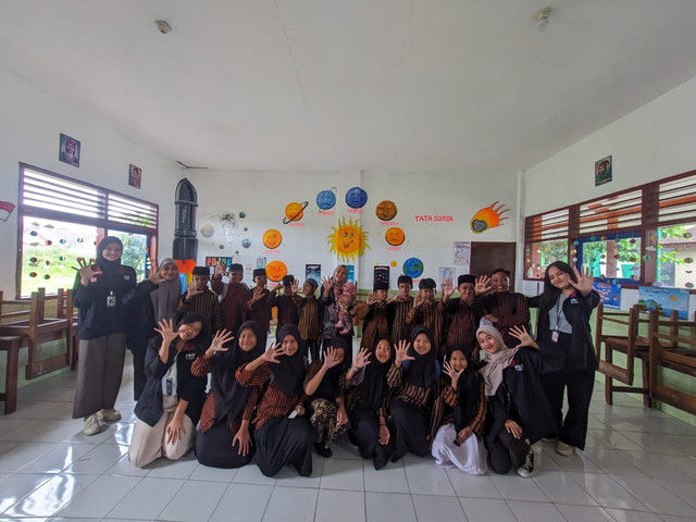 Oleh mahasiswa PMM UMM kelompok 47 (Pelatihan Dasar Microsoft PowerPoint (sumber : dokumentasi kelompok 47 PMM UMM))