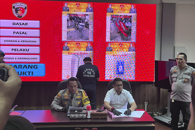 Jumpa pers kasus duel maut yang menewaskan seorang pelajar SMK di Semarang. Foto: Istimewa
