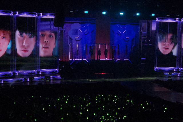 Penampilan hari pertama NCT 127 di konser Neo City : Jakarta - The Momentum yang digelar di Indonesia Arena, GBK, Sabtu (15/2/2025). Foto: Ela Nurlaela/kumparan