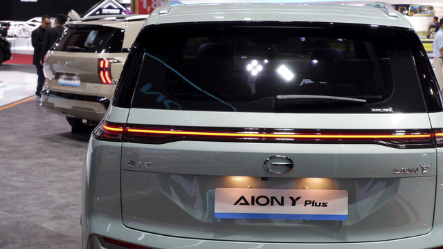Mobil listrik AION saat pameran Indonesia International Motor Show (IIMS) 2025 JIExpo Kemayoran, Jakarta. Foto: Sena Pratama/kumparan