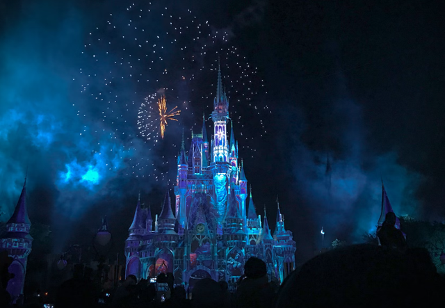 cara beli tiket disney on ice jakarta 2025. Foto Hanya Ilustrasi Bukan Tempat Sebenarnya. Sumber Foto: Unsplash/Jayme McColgan