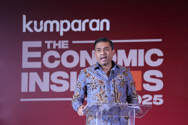 Menteri UMKM Maman Abdurrahman memberikan sambutan pada acara kumparan The Economic Insights 2025 di The Westin, Jakarta, Rabu (19/2/2025). Foto: Jamal Ramadhan/kumparan